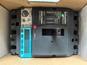 LV431880 Nuevo Schneider MCCB Compact NSX250N Micrologic 5.2A 250A 3P3D - Imagen 1 de 5