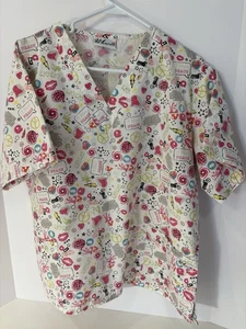 Unisex Scrub Top Size XL Hearts Stars Peace Signs  - Picture 1 of 4