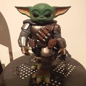 the Mandalorian baby yoda mashup - Foto 1 di 4