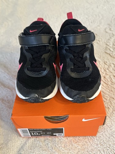 Scarpe da corsa Nike Girls Revolution 7 nero iper rosa bianco FB7690 002