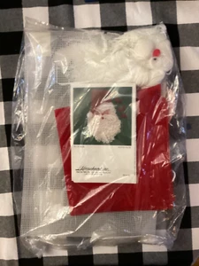 New Herrschners Santa Face #57-8130 99-8130 - Picture 1 of 3