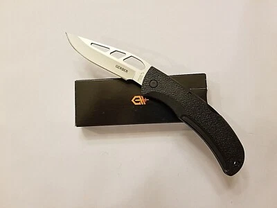 GERBER KNIFE- E-Z OUT  PLAIN  LOCKBACK #6701 - 4 1/2" CLOSED - USA MADE - NIB - Image 1 of 3