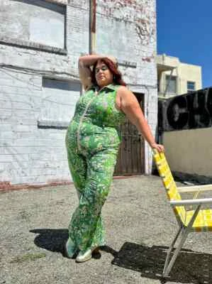 Nuevo Mono NOOWORKS Popelina Angelina Verde Floral Margarita Cremallera Anillo 4X Nuevo con Etiquetas/195 Foto 1 de 4