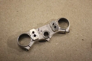 Abrazadera de montaje de barra superior KTM 85 SX 2014-2024 9606 E3 - Imagen 1 de 2