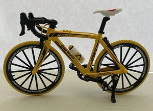 Big Crazy Bicycle Bike Riding Sports Moving Parts Model Toy Diecast Yellow 1:10 - Picture 1 of 14