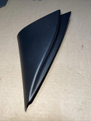 Cubierta de esquina de ventana de puerta delantera derecha Kia Optima 2016-2020 87660-D5000 OEM Foto 1 de 4