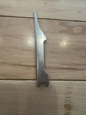 TIE-Fast Fishing Line Knot Tyer, Silver - Image 1 of 3