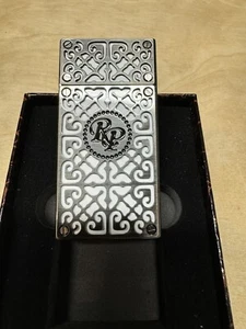 Rocky Patel Burn Double Jet Feuerzeug - Weiß mit Rotgussplatten - Neu - Bild 1 von 12