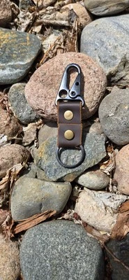 Llavero de cuero hecho a mano vintage con eslabones a presión/clip/mosquetón - anillo desmontable Foto 1 de 4