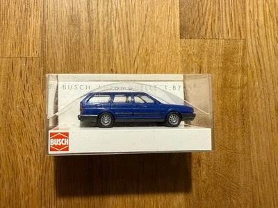 Top: Busch 48100 VW Passat Variant dunkelblau Automodell 1:87 OVP! - Bild 1 von 2