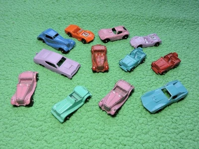 12) MIDGETOY 1960s TOY DIECAST CAR LOT - Image 1 of 4