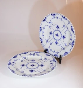 2 Teller #1084 - blau geriffelt - Royal Copenhagen - Vollspitze - 1:. Qualität - Bild 1 von 6