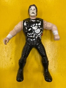 Figura de acción de lucha libre Sting de colección 1997 Nitro Wolfpack WCW vibración probada funciona - Imagen 1 de 9
