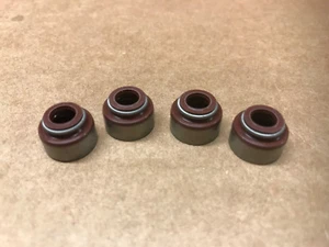 KAWASAKI KZ400 KZ440 KZ 400 440 VALVE SEALS - Bild 1 von 1