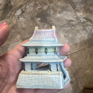 Vecchia ciotola pesce acquario vintage ceramica bisque Giappone nuota attraverso il tempio blu  - Foto 1 di 4