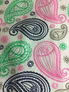 SCRUB TOP SIZES: MEDIUM & LARGE PAISLEY NWT NURSE MEDICAL CNA WORK UNIFORM - Picture 1 of 3