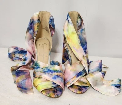 Tacones envolventes al tobillo Jessica Simpson talla 8,5 M Foto 1 de 4