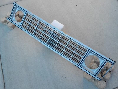 79-85 Dodge Ram Van B150 B250 B350 Grille (ONE PIECE) - Image 1 of 4