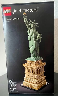 LEGO ARCHITECTURE: Statue of Liberty (21042) Brand New Sealed Box - Image 1 of 4