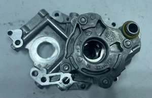 Genuine Harley 17-20 Touring Softail Milwaukee Eight M8 Cam Plate & Oil Pump - Picture 1 of 8