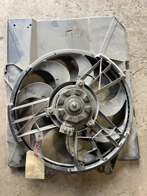  Conjunto de ventilador de motor ventilador de radiador Ford ESCORT 1998-2003 con aire acondicionado para 5489166 Foto 1 de 4