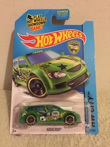 Nuevo Hot Wheels City Audacious 2013 verde, negro y amarillo - Imagen 1 de 2