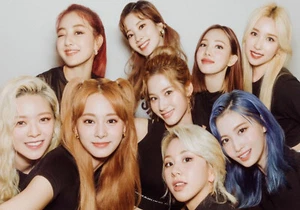 TWICE ... K POP Poster Various Sizes - Picture 1 of 1