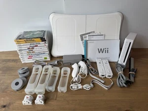 Nintendo Wii Bundle Lot w/ 2 Controllers, 2 Nunchucks, Board, 13 Games TESTED - Picture 1 of 14