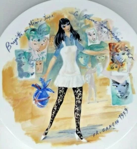 Woman of the Century 1865 Brigitte en Mini-jupe Plate Limoges France Premere Ed. - Foto 1 di 3