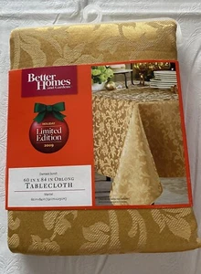 Better Homes & Gardens Gold Damask Tablecloth Oblong 60x84.  BB4 - Picture 1 of 3