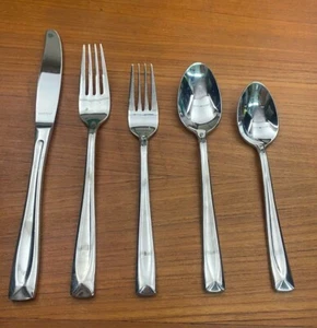 Oneida * LINCOLN Glossy Stainless Flatware - CHOICE - CHOOSE (190) - Picture 1 of 3