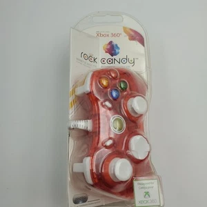 Stormin' Cherry Red Rock Candy Xbox 360 Controller Cablato NUOVO SIGILLATO Leggero Dmg - Foto 1 di 10
