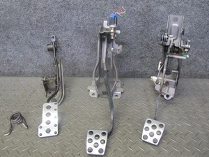 00-05 TOYOTA MR2 SPYDER ZZW30L M/T CLUTCH BRAKE GAS ACCELERATION PEDAL SET OEM - Picture 1 of 21