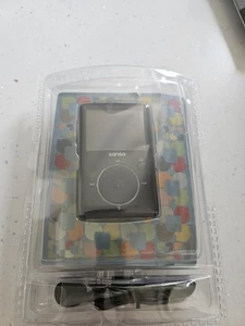 Reproductor de video MP3 SanDisk Sansa Fuze 4 GB - negro (SDMX14R-004GK-A57) - Imagen 1 de 7