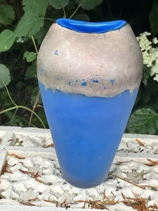 Adam Aaronson studio glass vase, frosted blue with silver leaf decoration - Picture 1 of 17