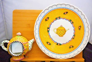 Mary Engelbreit 10" Plate Yellow Teapot Motif /w Matching Teapot Picture Frame - Picture 1 of 8