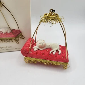 Hallmark Keepsake Christmas Ornament Pampered Cat 2007 - Picture 1 of 5