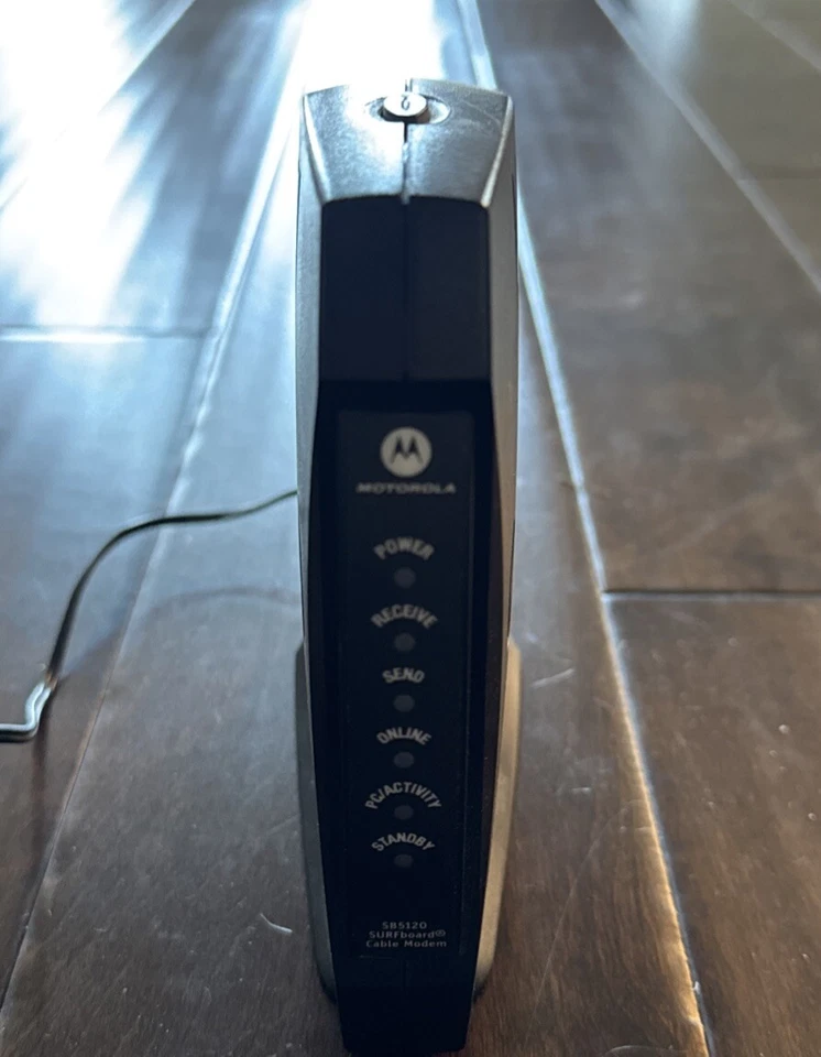 Motorola SB5120 SurfBoard Cable Modem - Working - Image 1 of 4