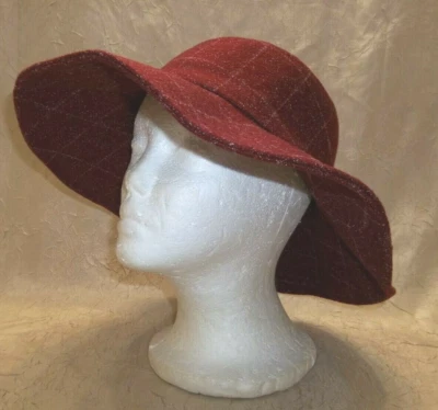 Женская шляпа с полями Nine West малиновая белая тканая твидовое оконное стекло клетчатая OS - Изображение 1 из 4