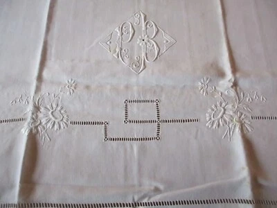 Drap N°417 ancien en fil de lin beau retour fleurs monogramme PB  240 X 308 Cm - Photo 1/4