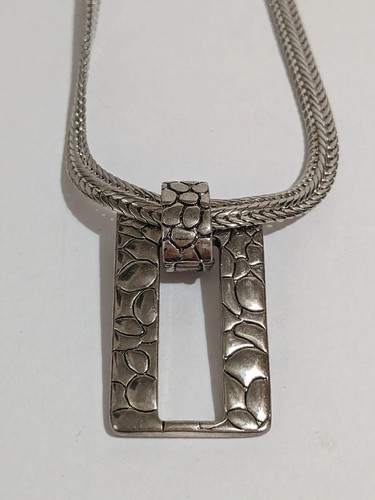 VETEMENTS Collana catena placcata argento con ciondolo rimovibile Premier Designs design strutturato