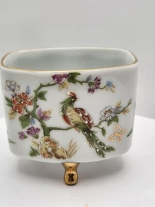 Plato de porcelana vintage con palillo de dientes de flor de mariposa de pavo real - Imagen 1 de 8