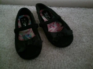 Dominique Nicole Toddler Girls Dress Shoes Size 8 - Picture 1 of 3