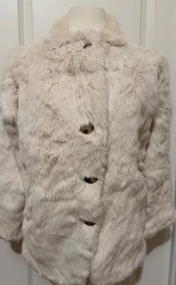 Casaco Isabel Marant pele de coelho curto botão frontal tamanho 2 ~ Feito na França - Imagem 1 de 4