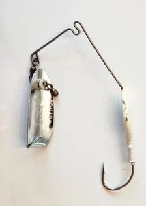 Vintage Bass Pro Shop Tornado Spinnerbait - Picture 1 of 3