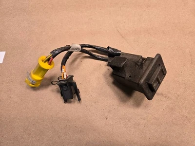 捷豹 XJ40 XJ6 XJ12 座椅加热器开关 DBC2961 — 第 1/4 张图片