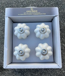 White Casa Decor Handmade Ceramic Drawer/Cabinet Pulls Set Of 4 New In Box - Picture 1 of 5