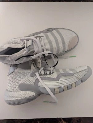 Zapatillas de baloncesto Adidas Trae Young 2.0 para hombre. Talla 11 Hombre Foto 1 de 4