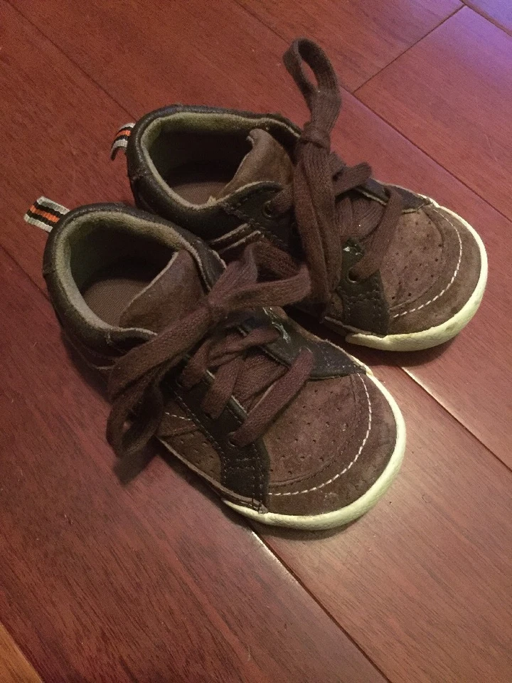 Stride Rite Boys Brown Suede Preston Sneakers US SIZE 6.0 M Very good Condition - Image 1 of 4