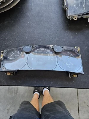 Velocímetro Buick Lesabre 2004 Foto 1 de 3